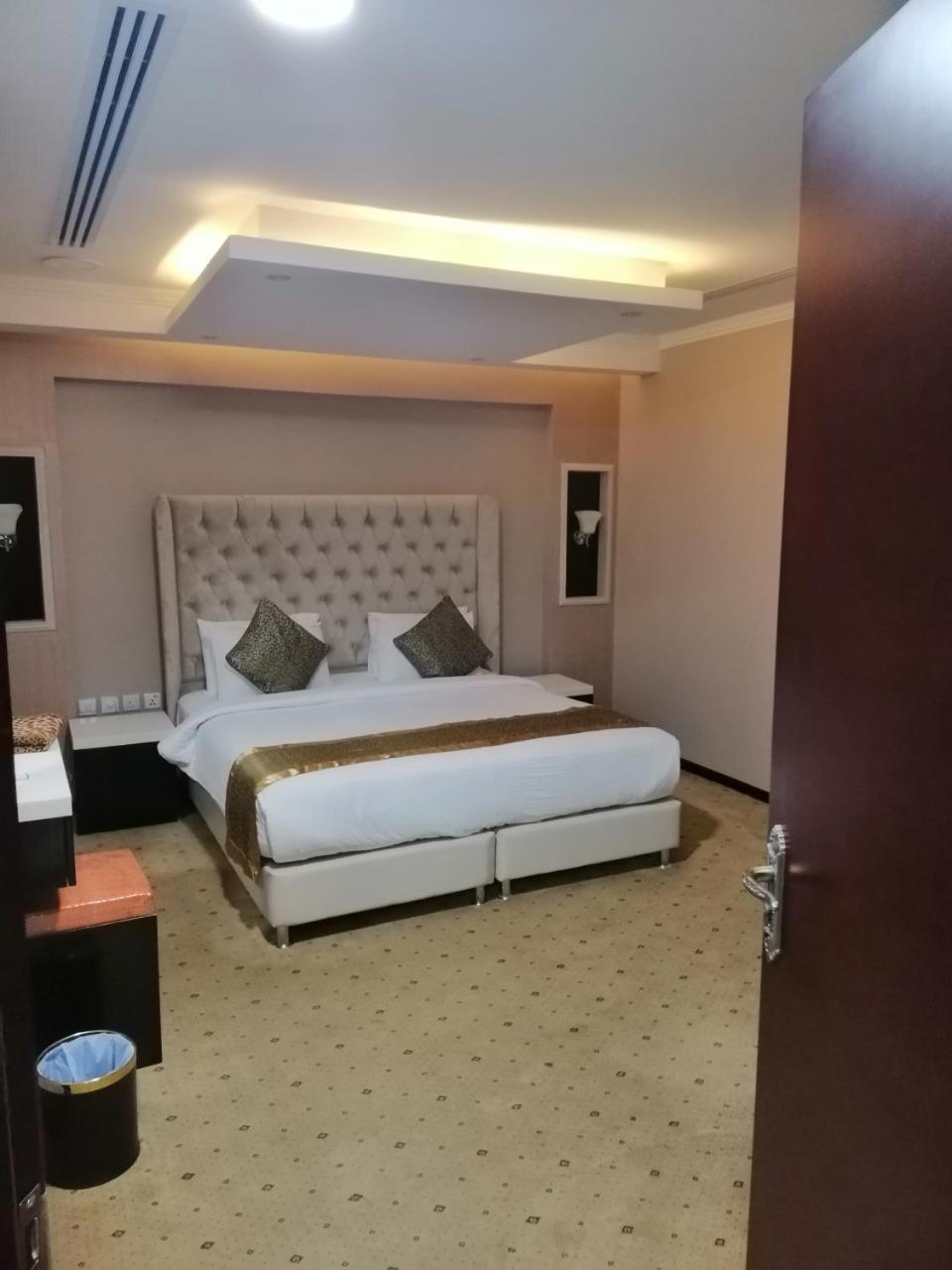 اصاله الشروق للأجنحه الفندقيه Al Khobar Exterior photo